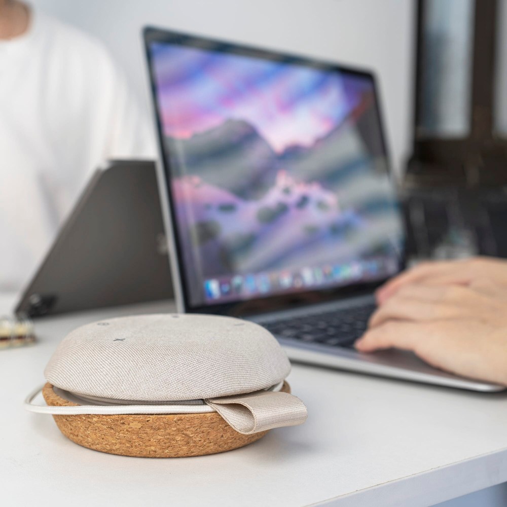 3189 | Xoopar Meetair Conference Speaker